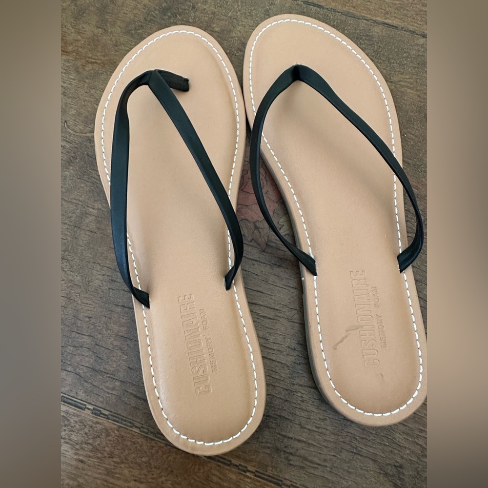 Flip flops size 7.5